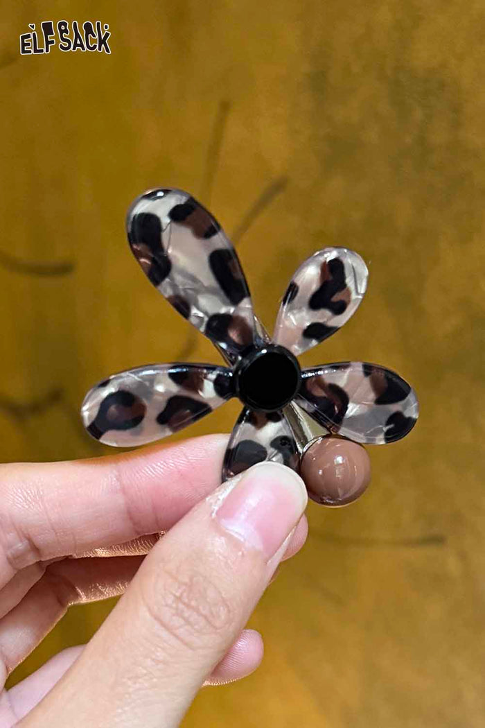 ELFSACK Acrylic Hairpin Asymmetric Floral Sculpture Non-Slip Grip