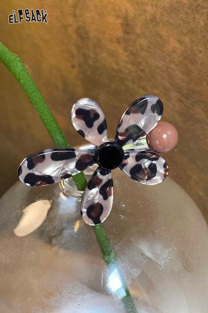 ELFSACK Acrylic Hairpin Asymmetric Floral Sculpture Non-Slip Grip