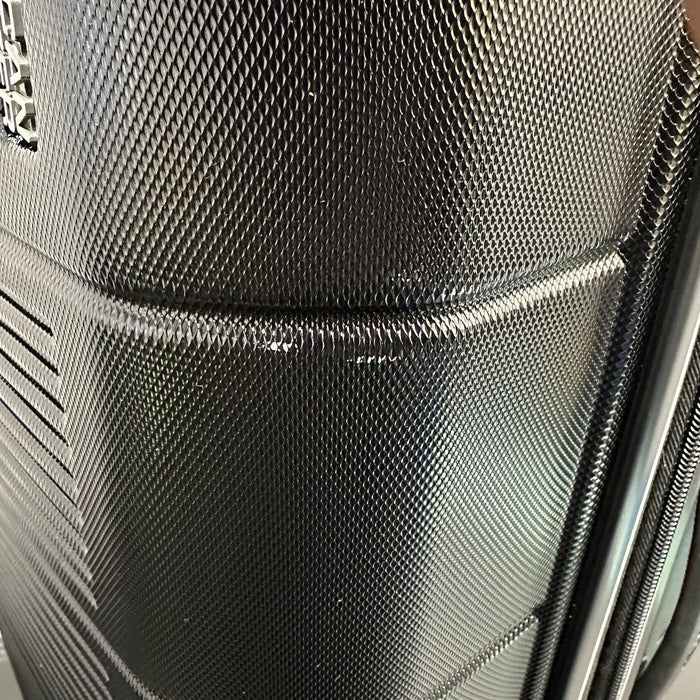 8610596