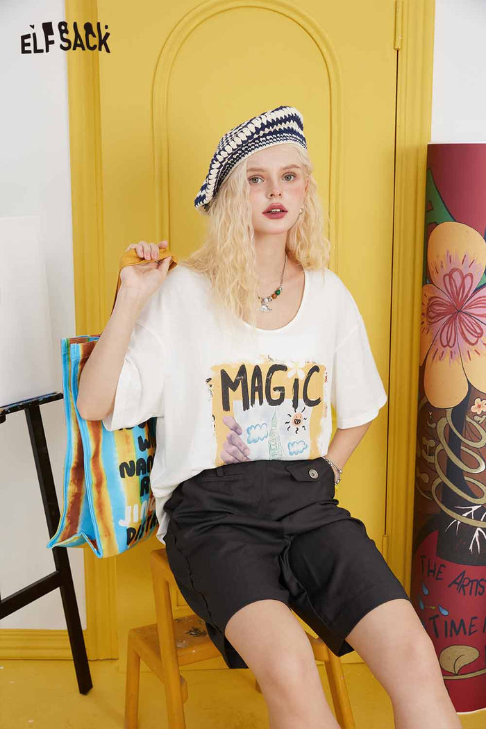 ELFSACK Artistic Magic Print Scoop Neck Tee