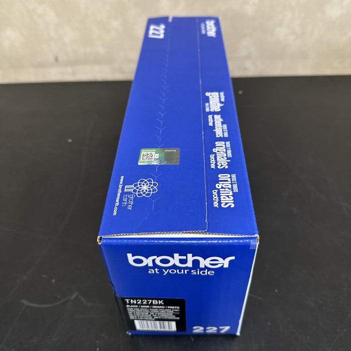 8881787
