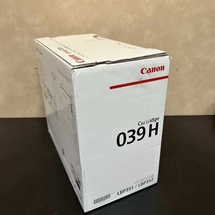 8852541