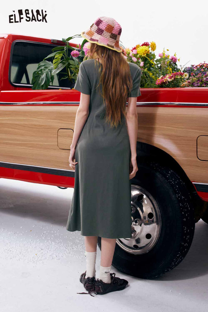 ELFSACK Contrast Collar Ruched Midi Dress