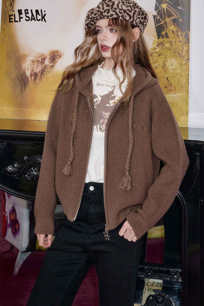 ELFSACK Cotton Blend Knit Embroidery Drop Shoulder Cut Zip-Up sweater