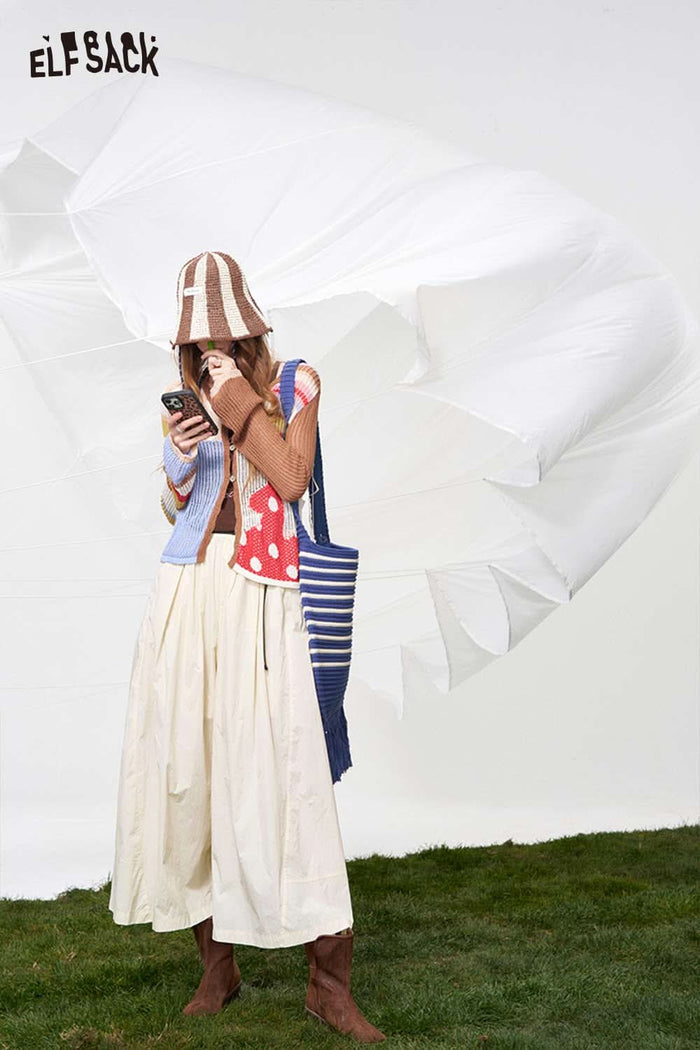 ELFSACK Cream Pleated Wide Leg Pants