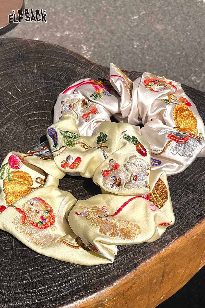 ELFSACK Cream Satin Scrunchie With Embroidered Animal Vegetable Patterns