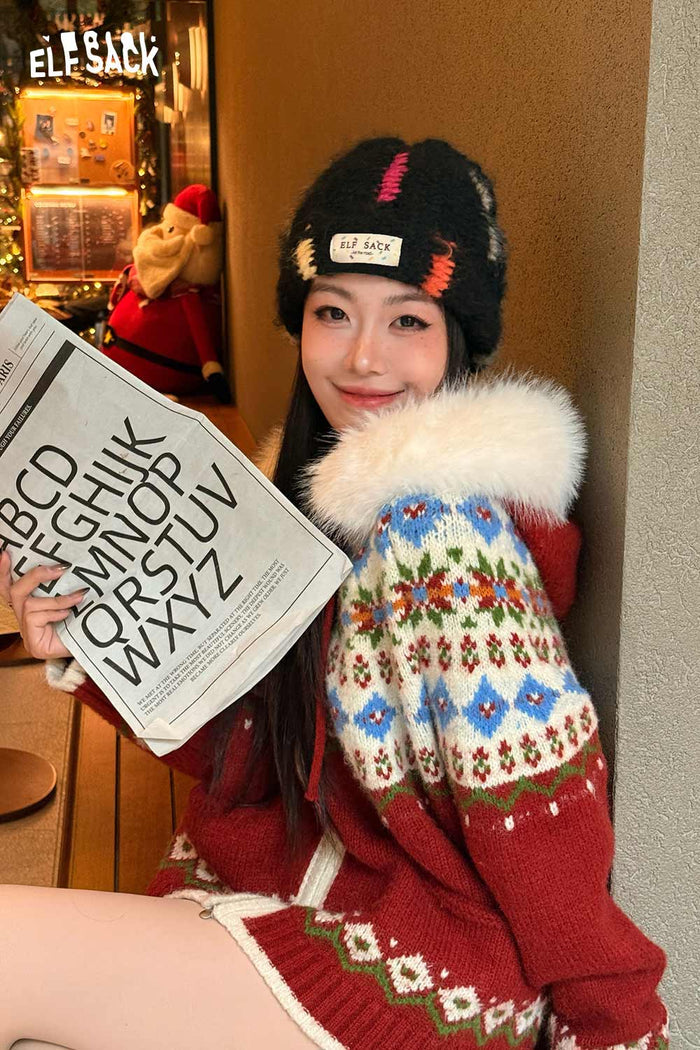 ELFSACK Cute Color Block Patch Logo Warm Knit Beanie