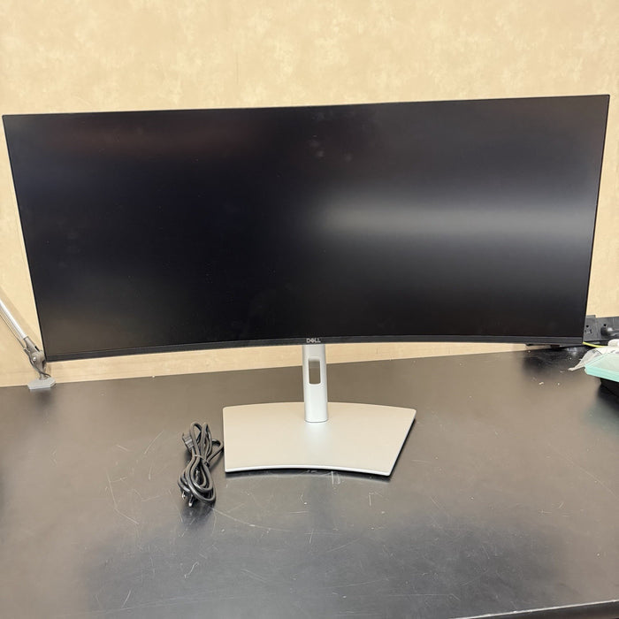 8893987