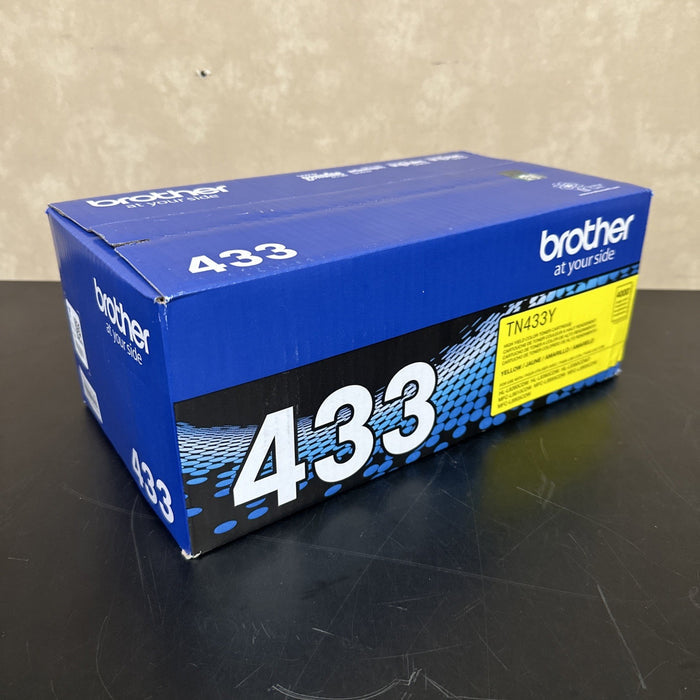 8732944