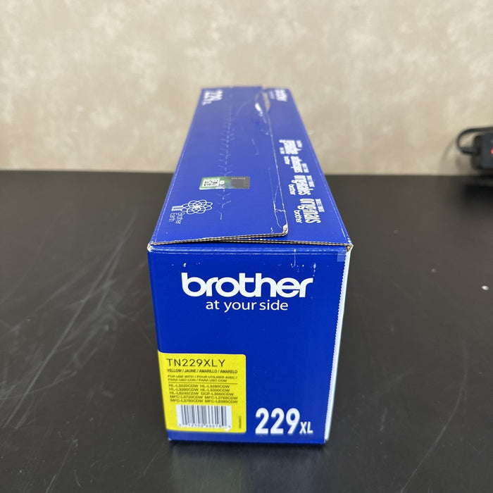 8954252