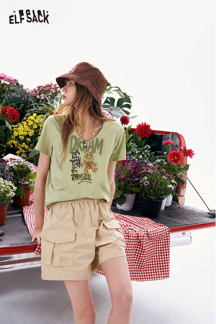 ELFSACK Graffiti Teddy Bear V-Neck Tee