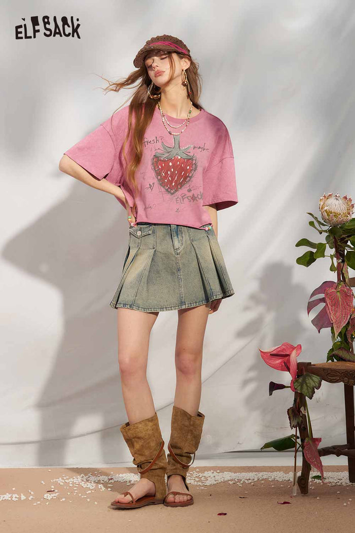 ELFSACK Hand Drawn Strawberry Raw Hem Tee