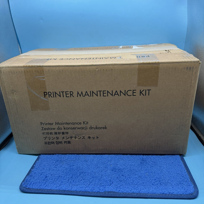 8891572