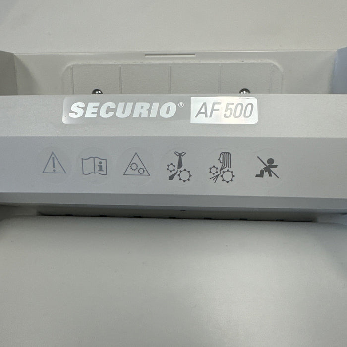 8940176