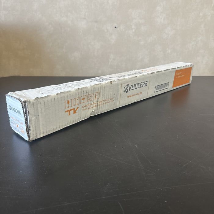 8678305