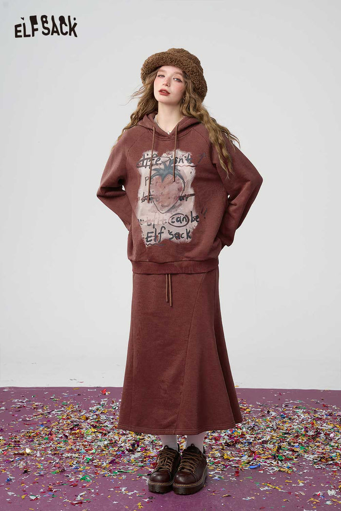 ELFSACK Light Angora Red Strawberry Print Hoodie Half Skirt Set