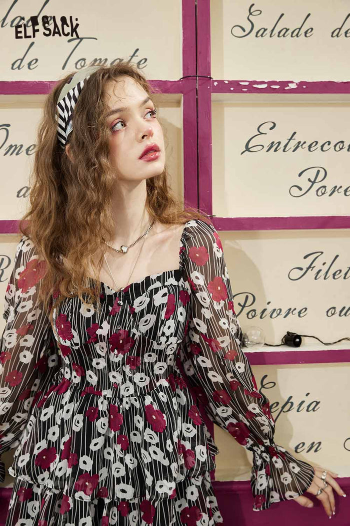 ELFSACK Light Floral French Square Neck Tiered Dress