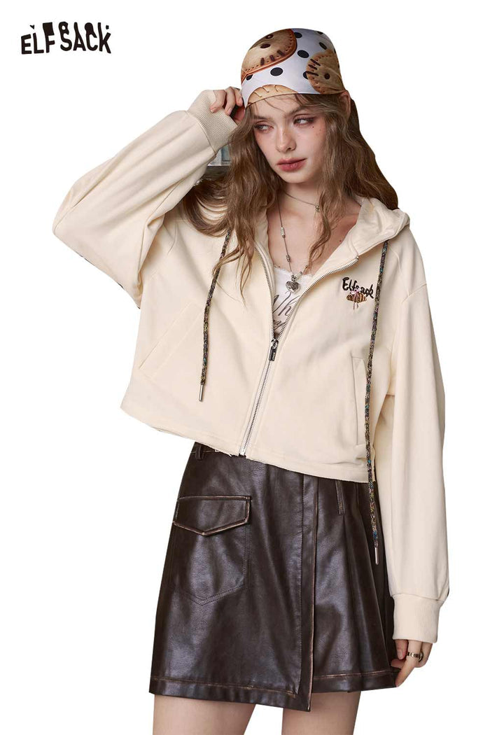 ELFSACK Loose-Fit Embroidered Cropped Hoodie