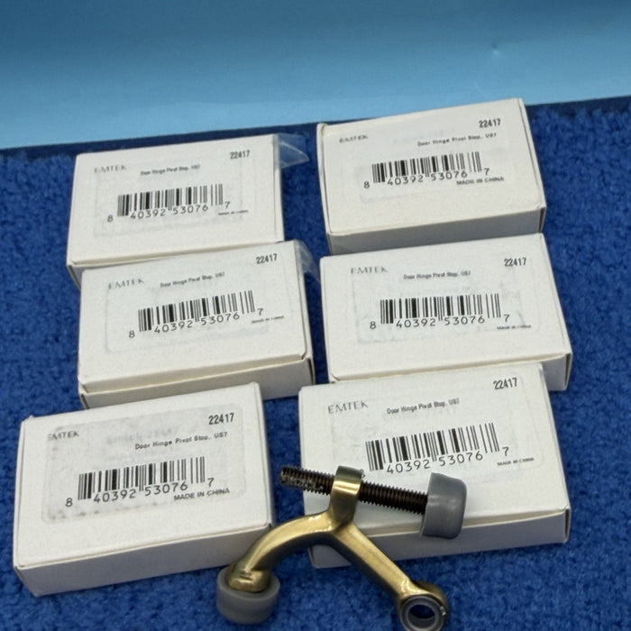 8686731