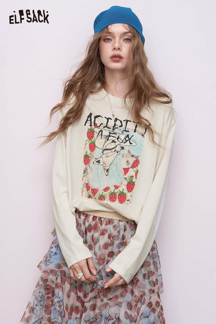 ELFSACK Oversized Playful Strawberry Fox Graphic Drop Shoulder Tee