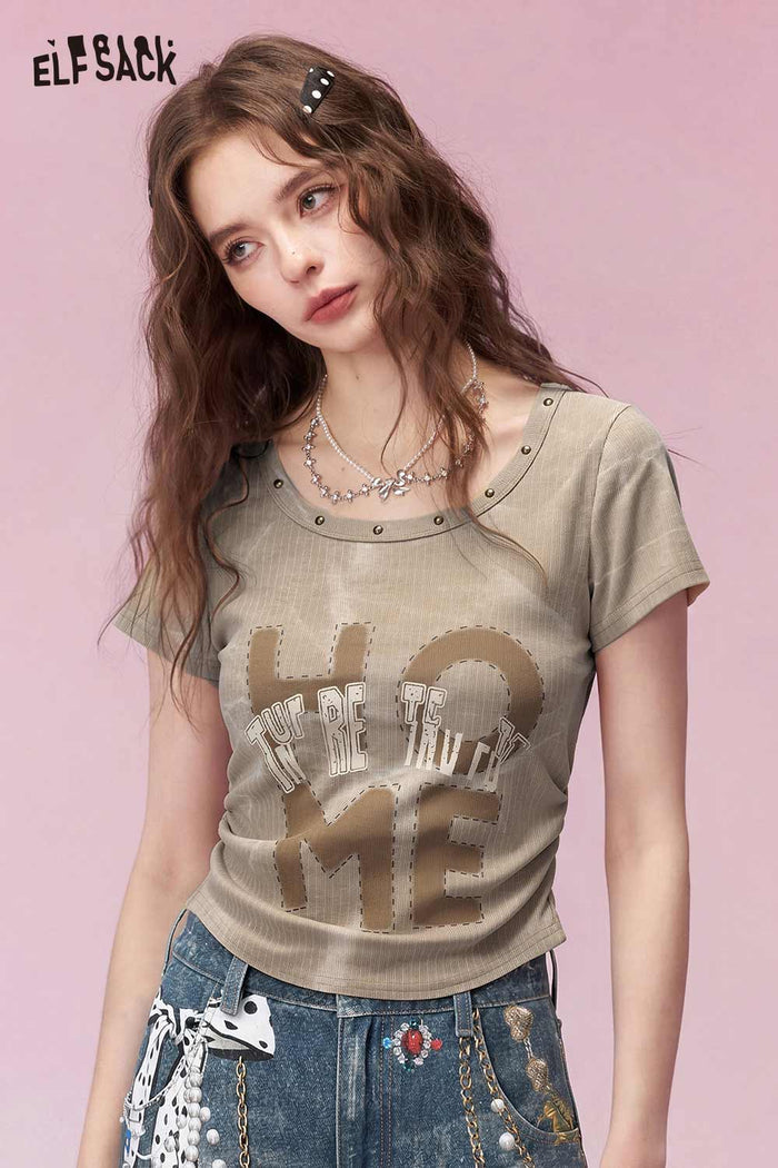 ELFSACK Rivet Trim Letter Print Ribbed Tee