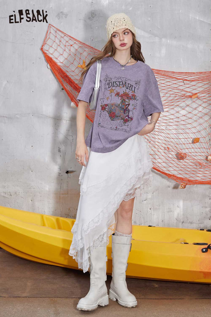 ELFSACK Rose Frame Cartoon Girl Oversized Tee