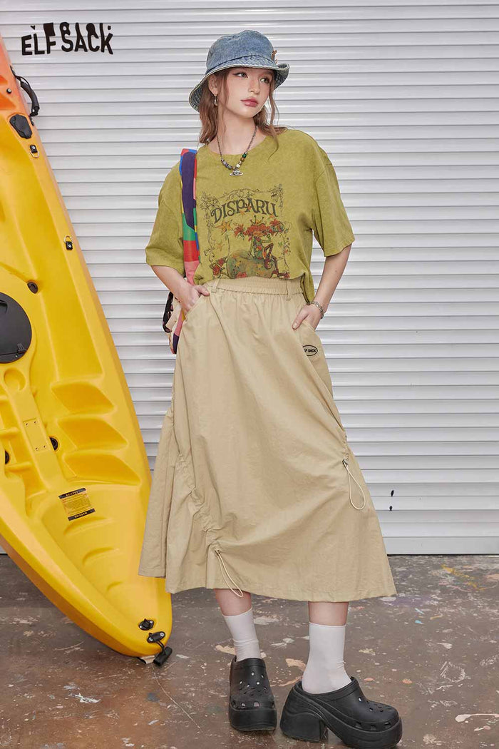 ELFSACK Rose Frame Cartoon Girl Oversized Tee