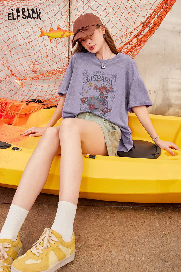ELFSACK Rose Frame Cartoon Girl Oversized Tee