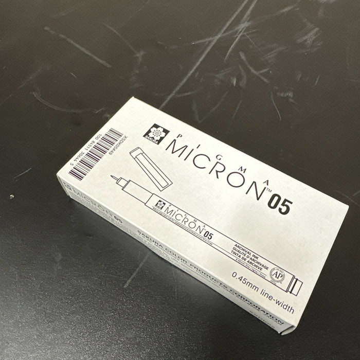 8904766
