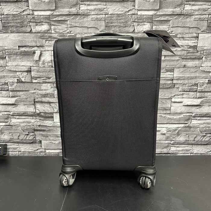 8610696