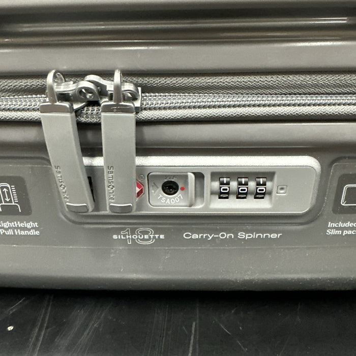 8954230