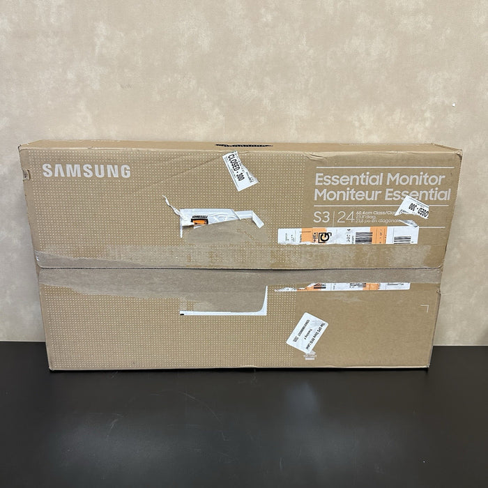 8596647