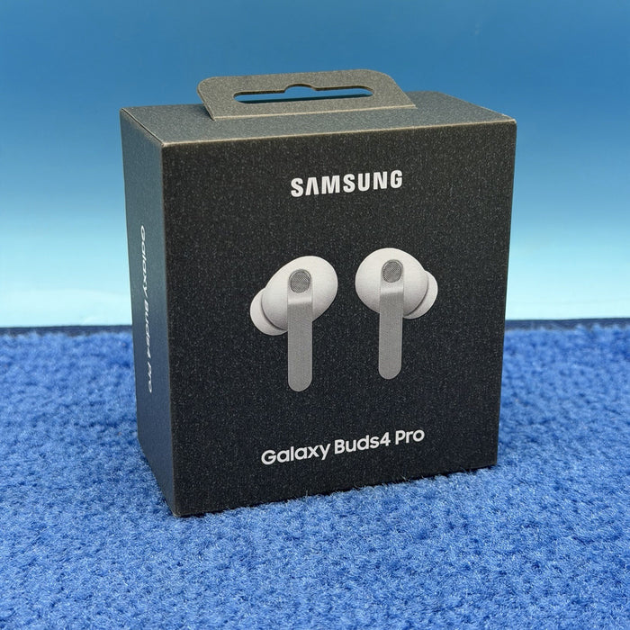 8856001