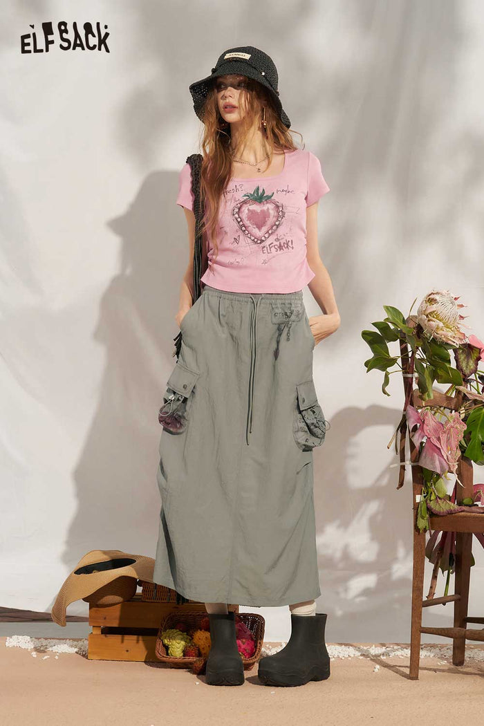 ELFSACK Sketch Strawberry Ruched Crop Tee