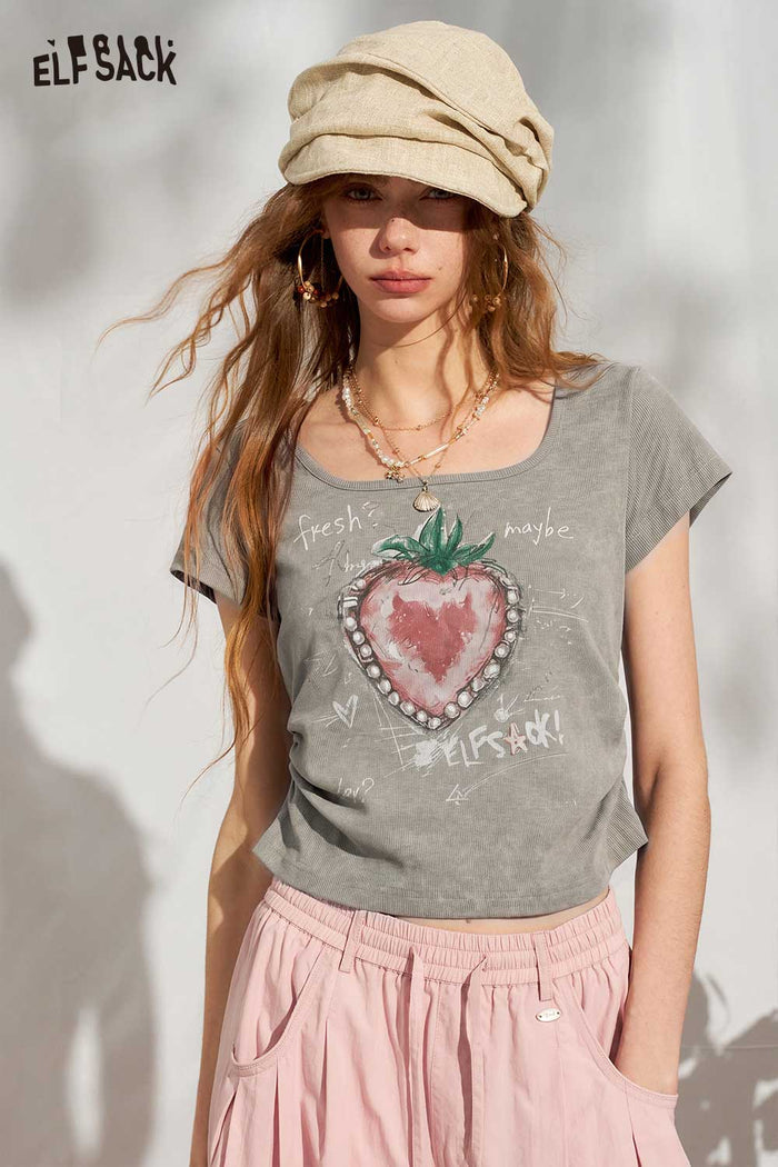 ELFSACK Sketch Strawberry Ruched Crop Tee