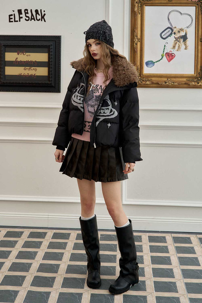 ELFSACK Soft Brown Pleated Double Heart Button Short Skirt