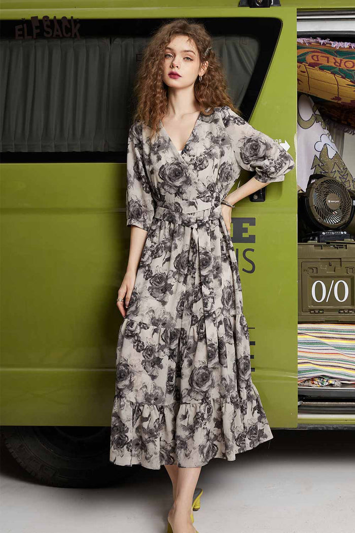 ELFSACK Soft Purple Floral Waist Slimming V Neck Dress