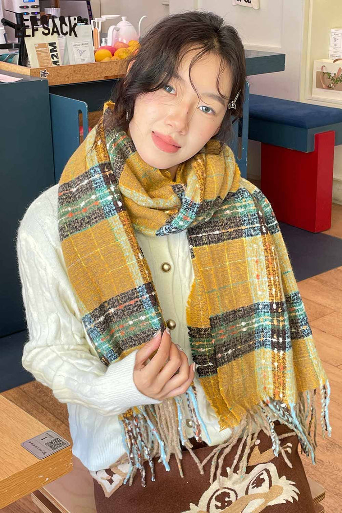 ELFSACK Soft Vintage Star Plaid Pattern Wool Blend Scarf