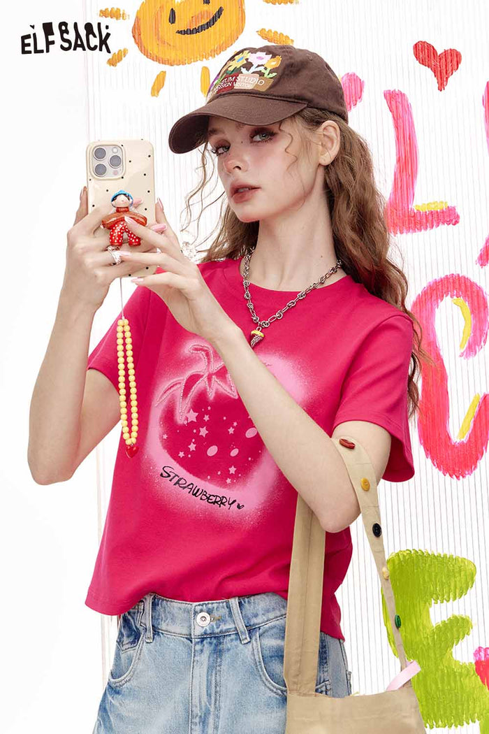 ELFSACK Spray Paint Strawberry Star Print Tee