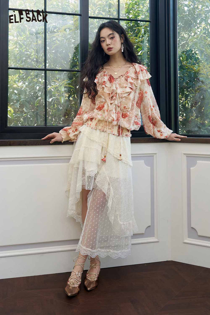 ELFSACK Strawberry Lace Smocked Gothic Chiffon Blouse