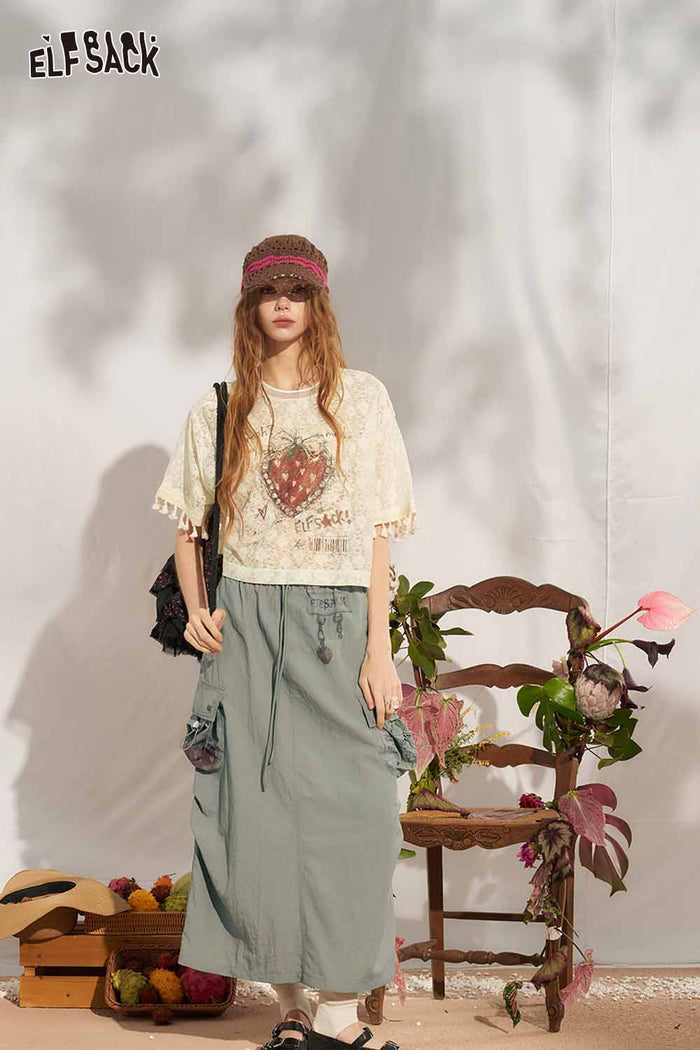 ELFSACK Strawberry Lace Tassel Cropped Gothic Tee