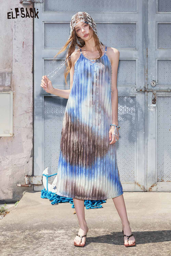 ELFSACK Tie-Dye Pleated Halter Neck Maxi Dress