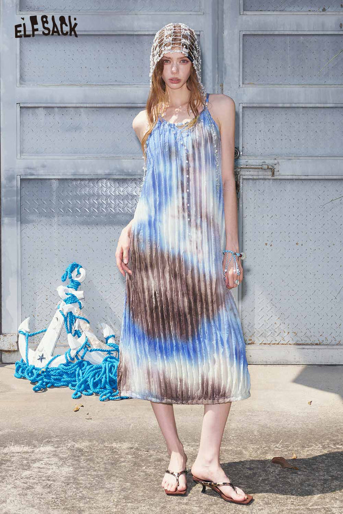 ELFSACK Tie-Dye Pleated Halter Neck Maxi Dress