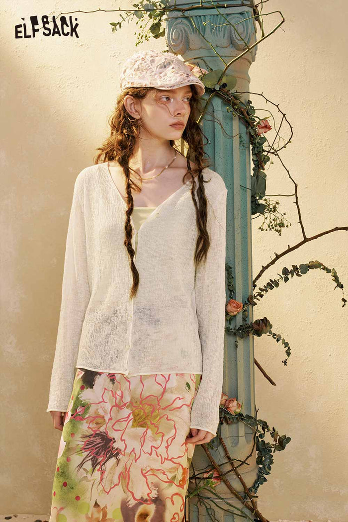 ELFSACK V Neck Button Cropped Long Sleeve Top