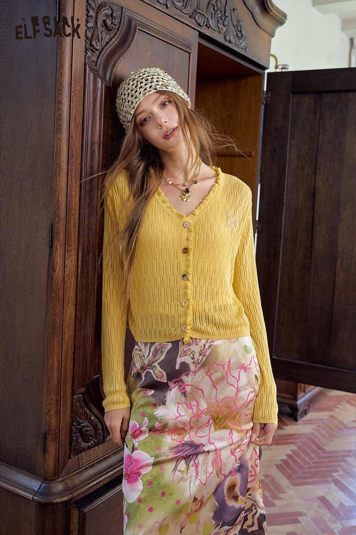 ELFSACK V Neck Embroidered Cropped Cardigan