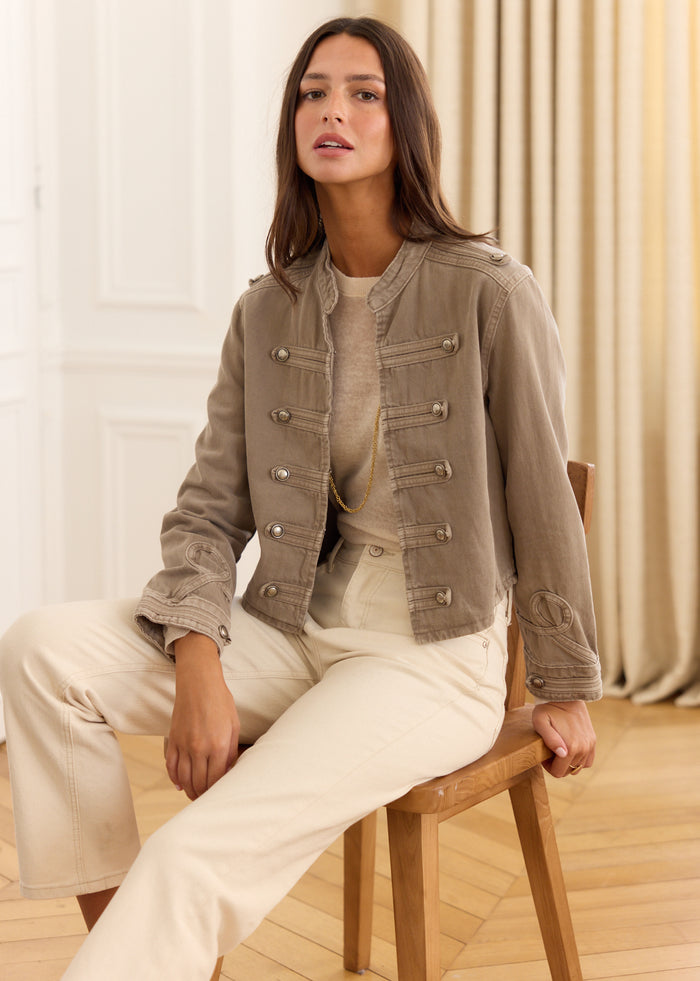 Veste Barn