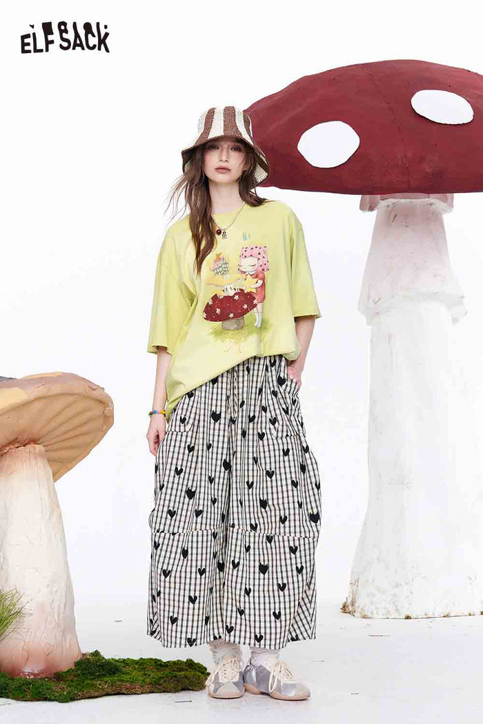 ELFSACK Vintage Mushroom Girl Oversized T-Shirt