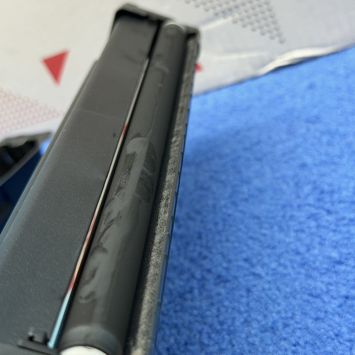 8914889